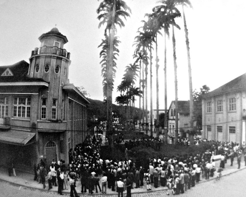Historicamente, a Rua das Palmeiras foi palco de eventos, festividades, encontros e celebrações em Joinville